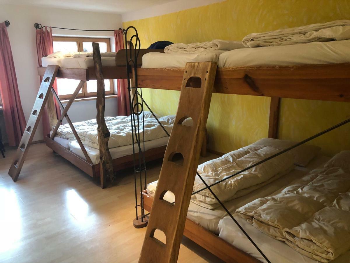 Schiff Bihlerdorf - Hostel Экстерьер фото