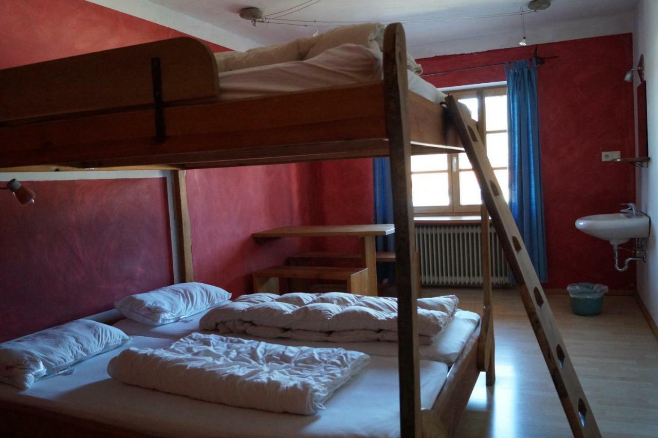 Schiff Bihlerdorf - Hostel Экстерьер фото