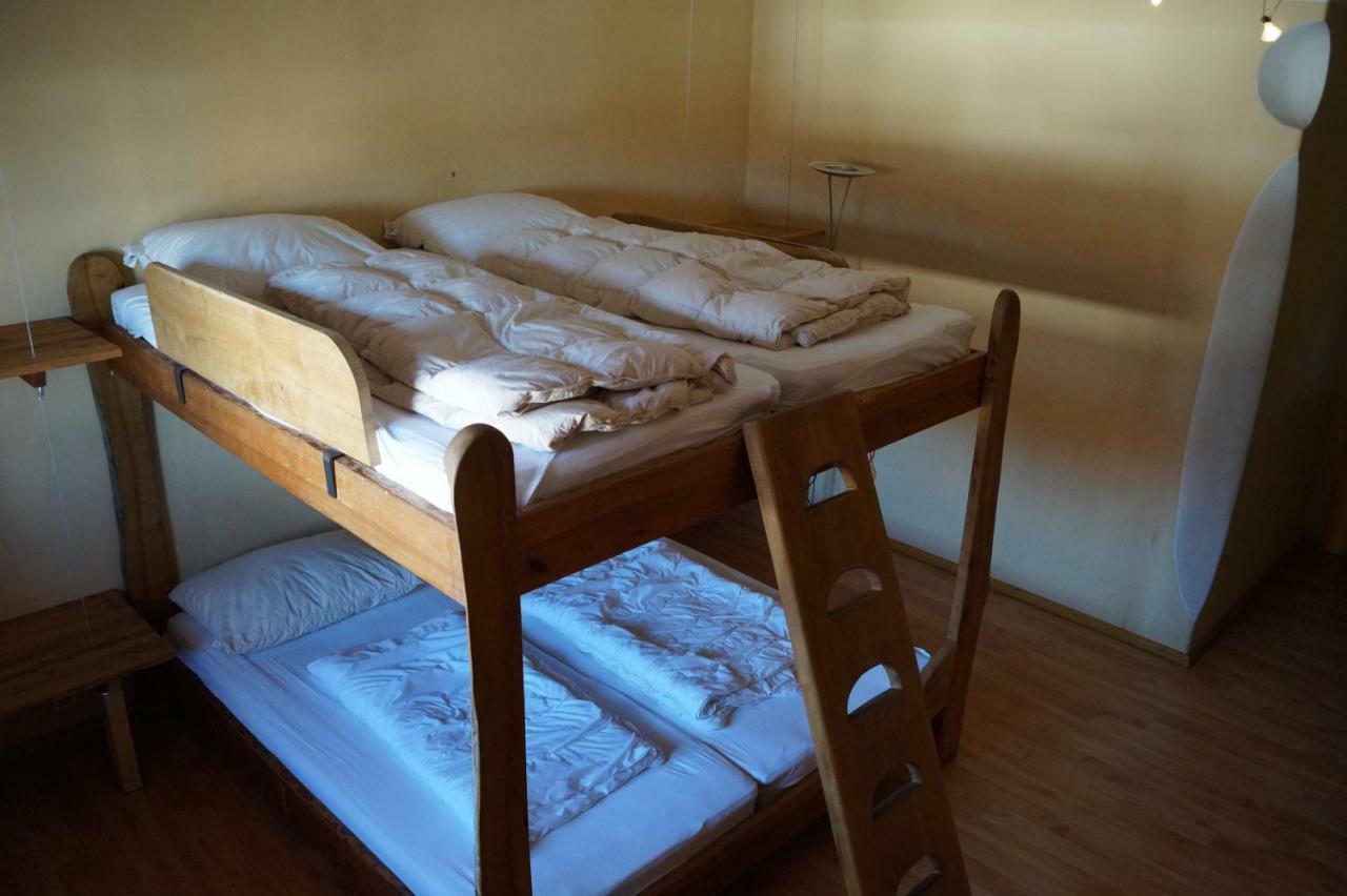 Schiff Bihlerdorf - Hostel Экстерьер фото